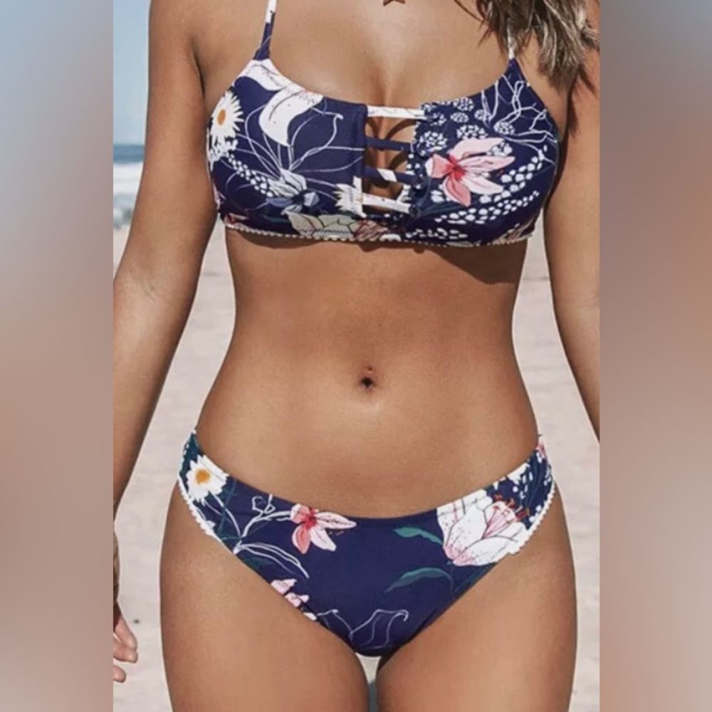 NWOT Swimsuit - 2 piece bikini Cupshe Size XL